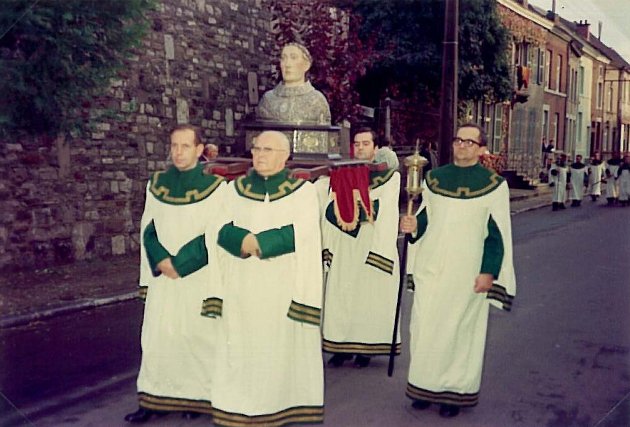 Porteur du buste en marche (1974)