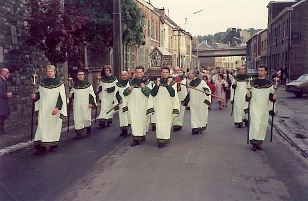 Porteur de la chasse en marche (1974)